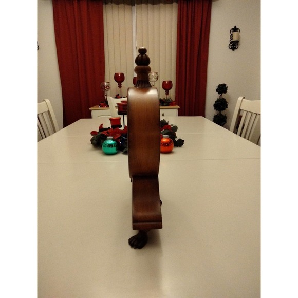 Whimsical wood mantel clock with feet - Picture 4 of 10